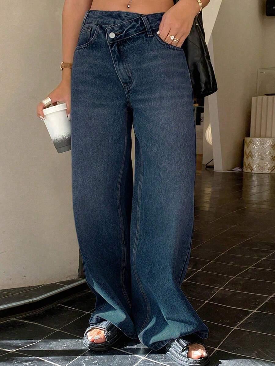 niebieskie spodnie jeans 
