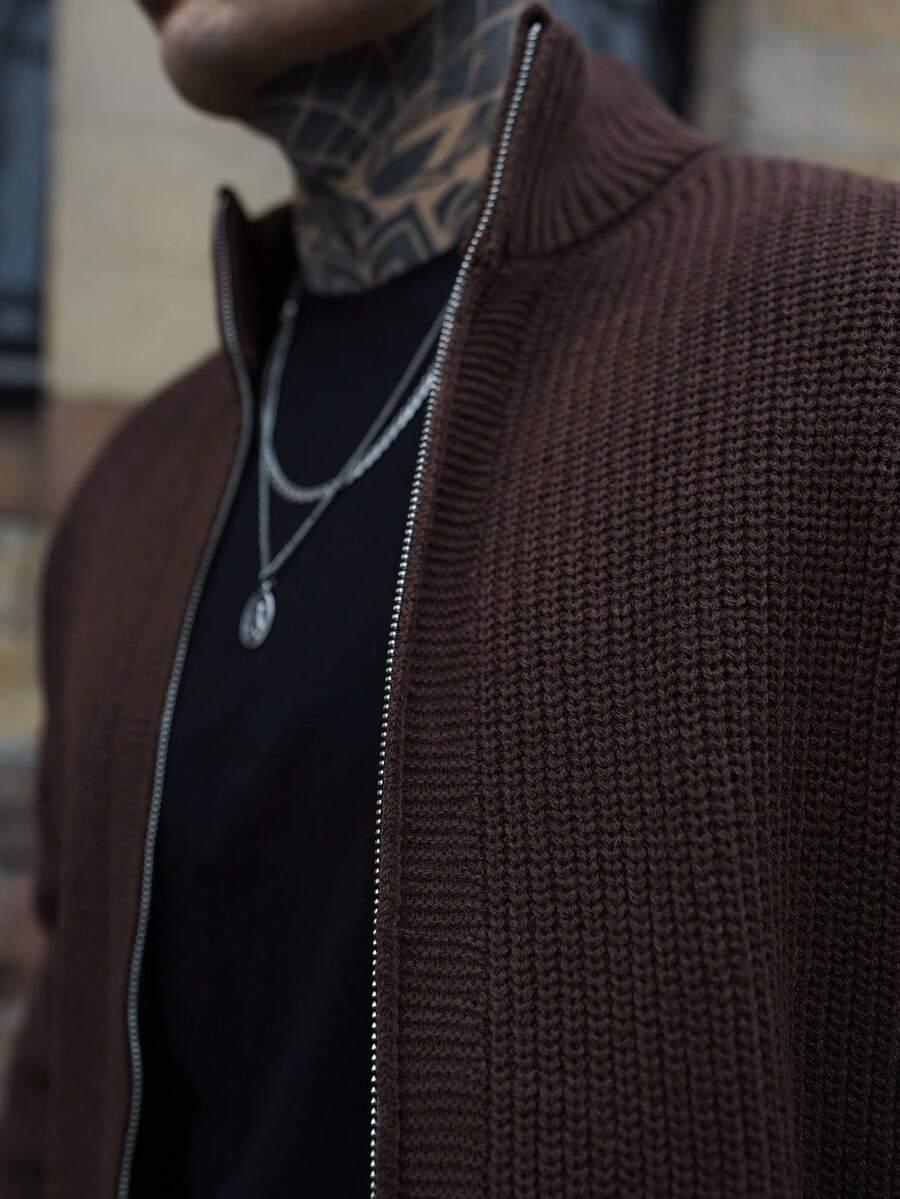 BRĄZOWY SWETER ZAMEK