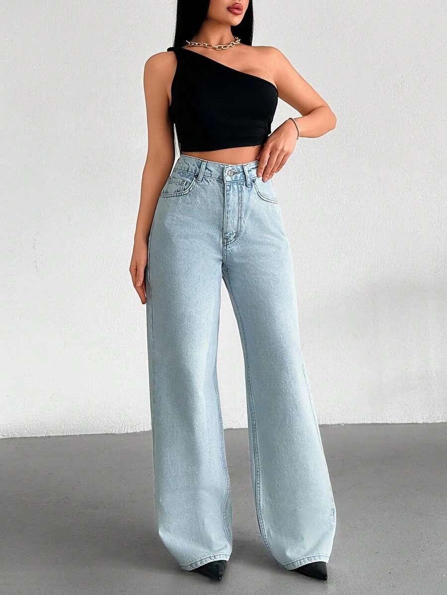 JEANSY Z WYSOKIM STANEM