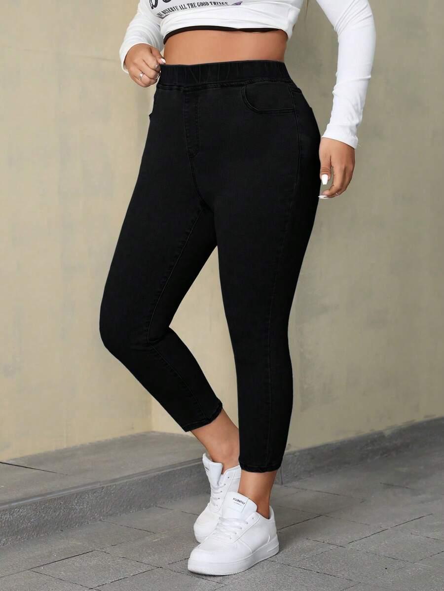 czarne spodnie jeans