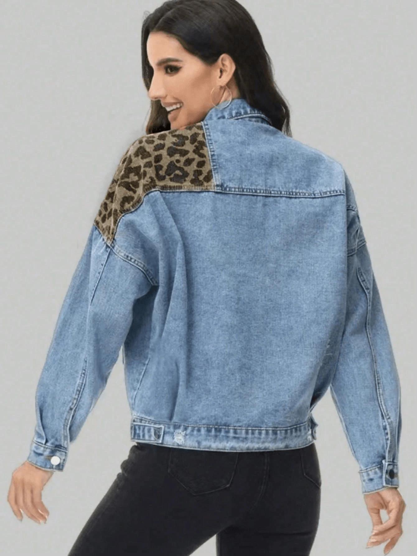 niebieska kurtka jeans