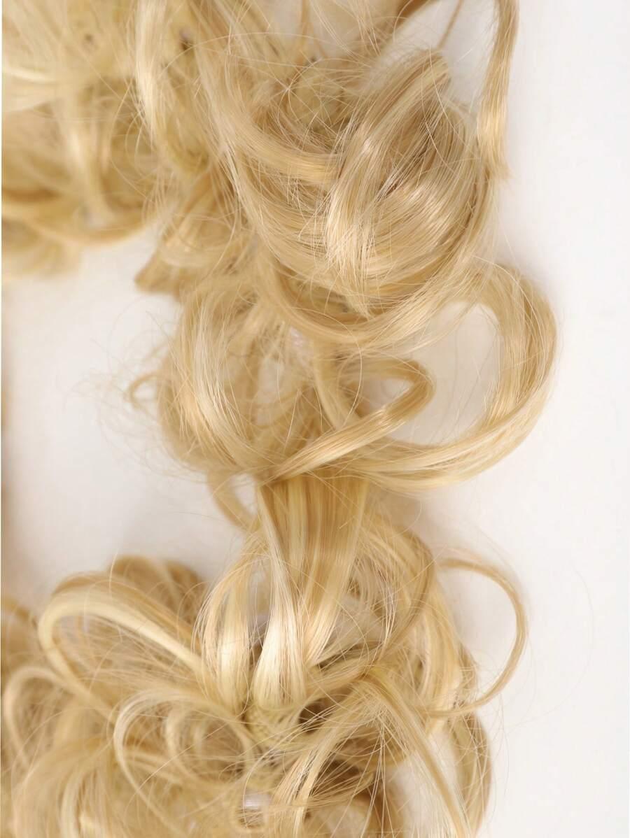blond syntetyczne włosy