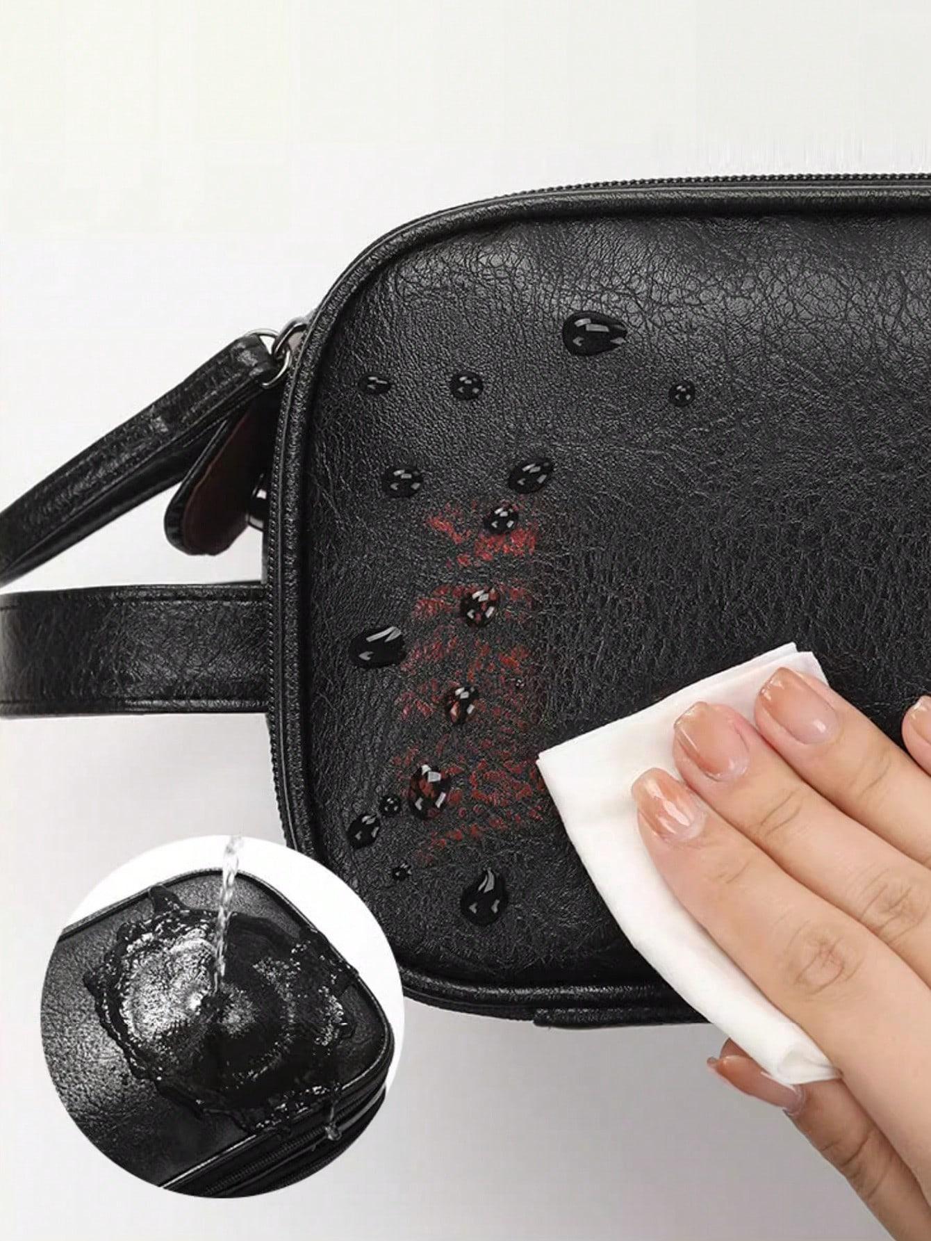 czarna kosmetyczka zip