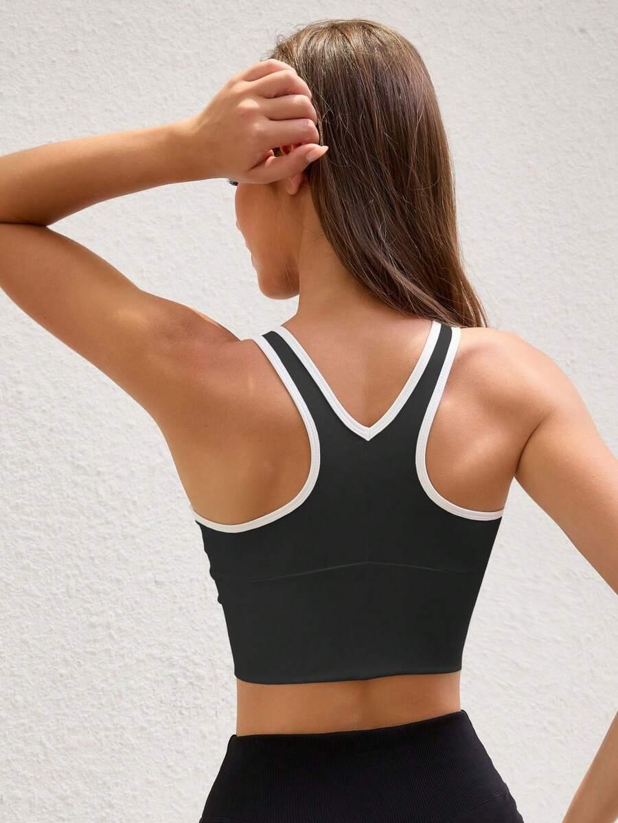 CZARNY TOP SPORTOWY kontrast