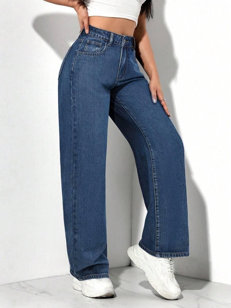 niebieskie spodnie jeans
