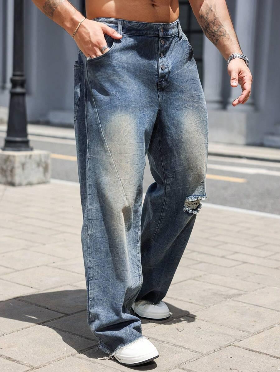 niebieskie spodnie jeans