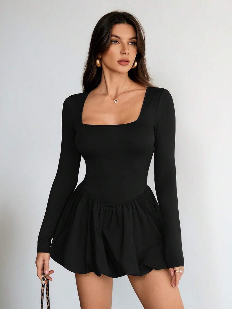 CZARNA MINI SUKIENKA