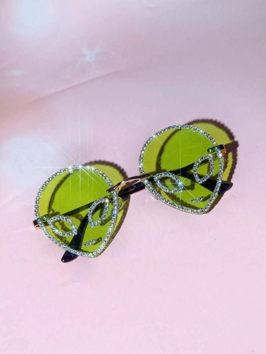 zielone okulary zdobienie