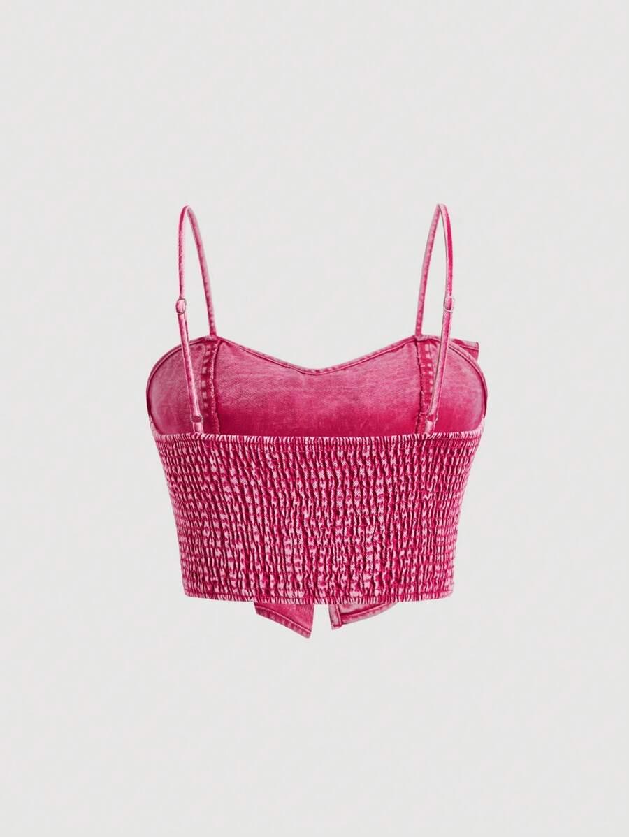 różowy top na ramiączkach jeans
