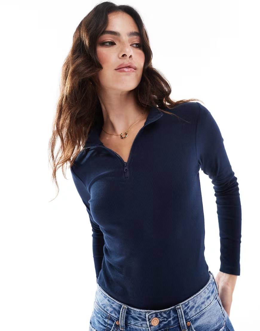prążkowane granatowe body zip długi rękaw