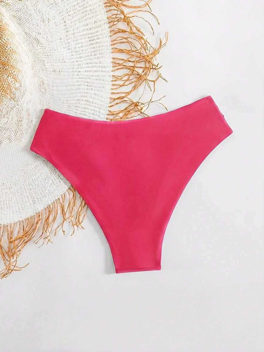 różowy dół od bikini