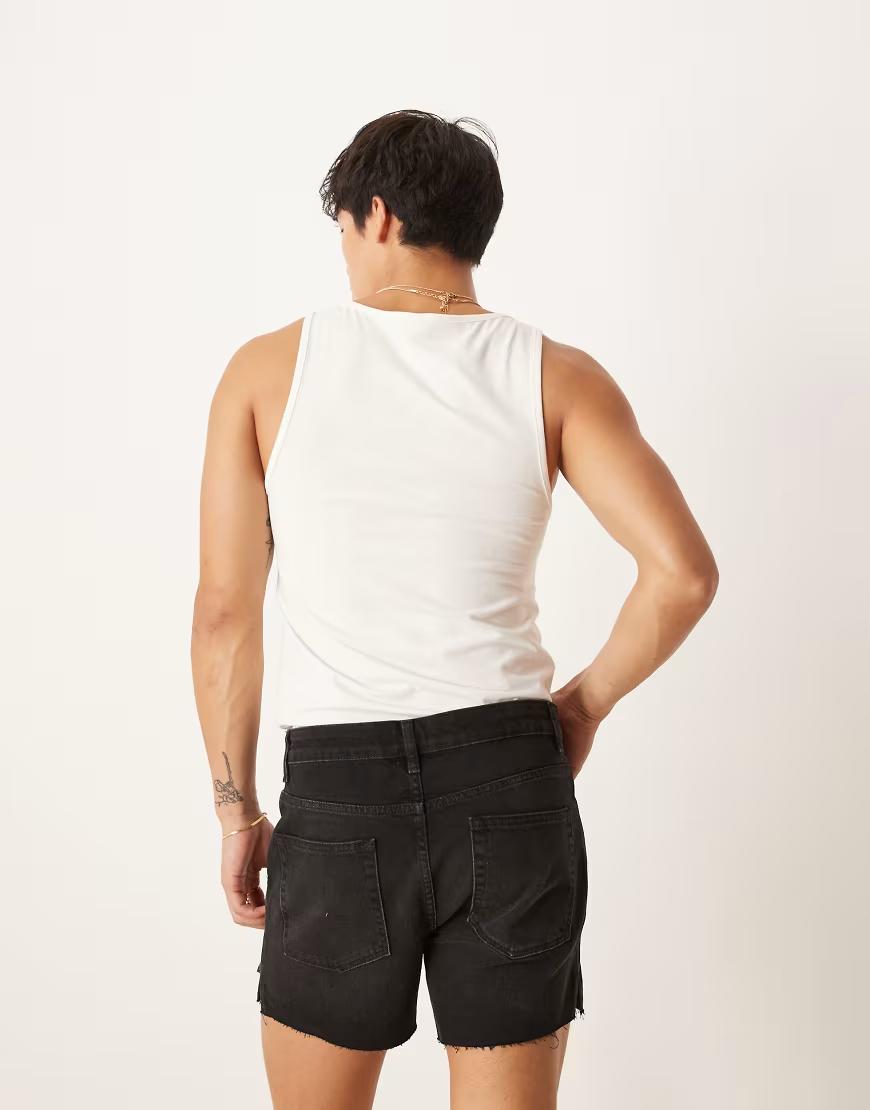 czarne spodenki jeans 