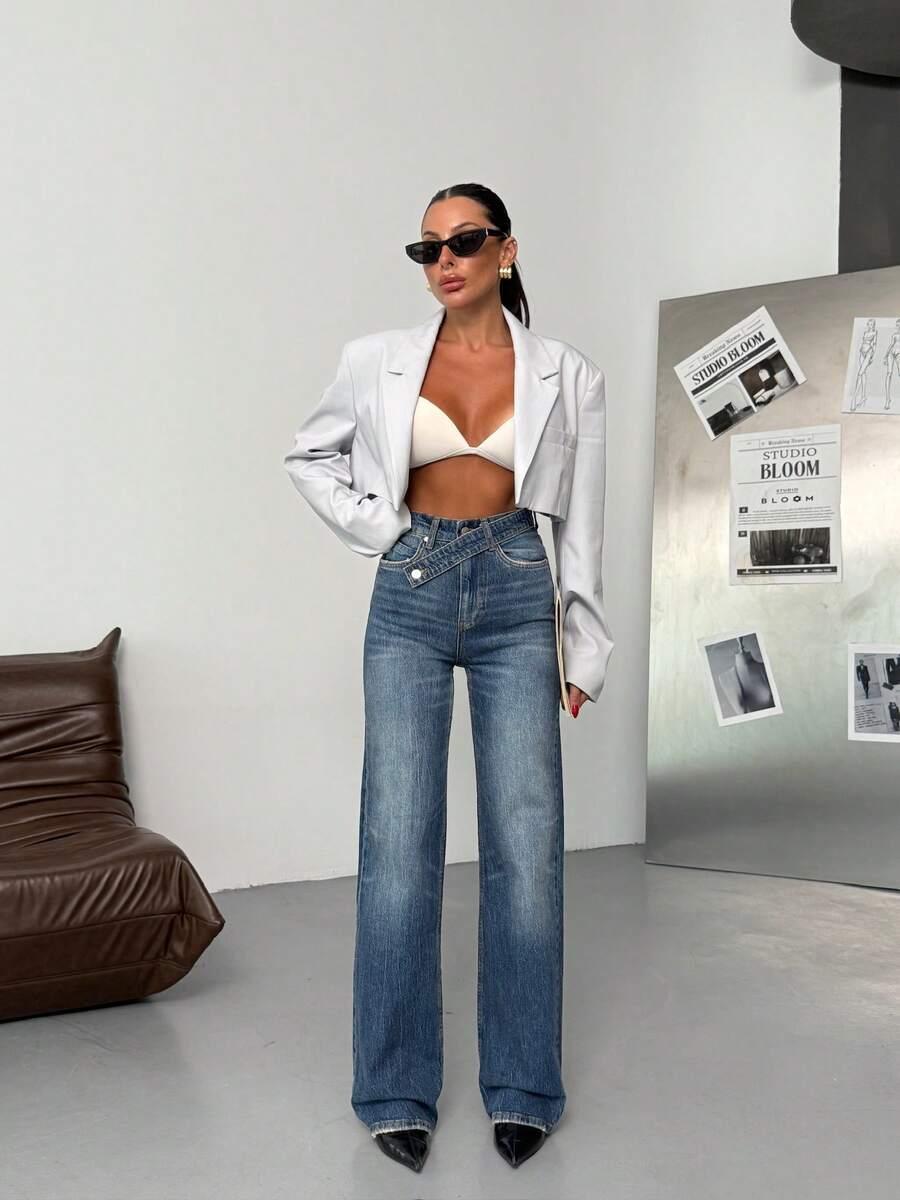 granatowe spodnie jeans 