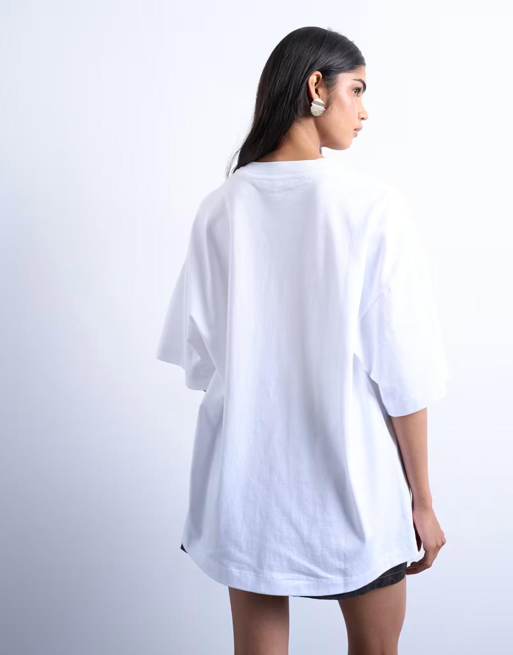 BIAŁY T-SHIRT OVERSIZE