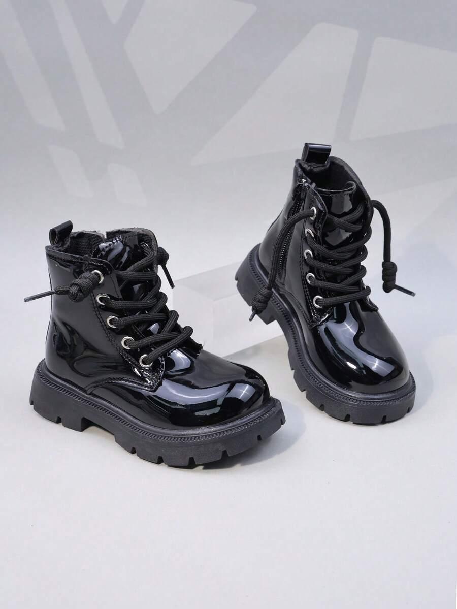 CZARNE SZNUROWANE BOTKI