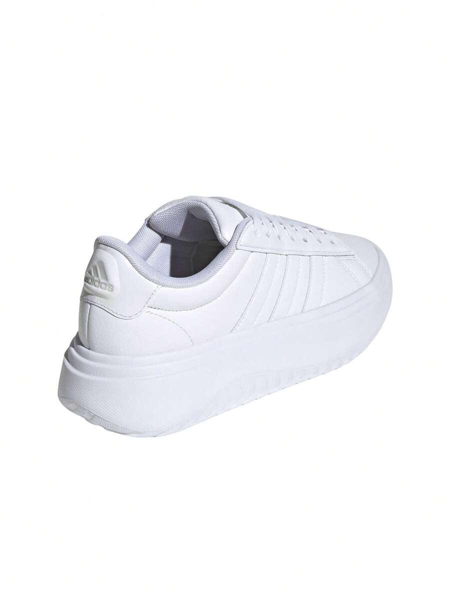 GRAND COURT BUTY SPORTOWE 