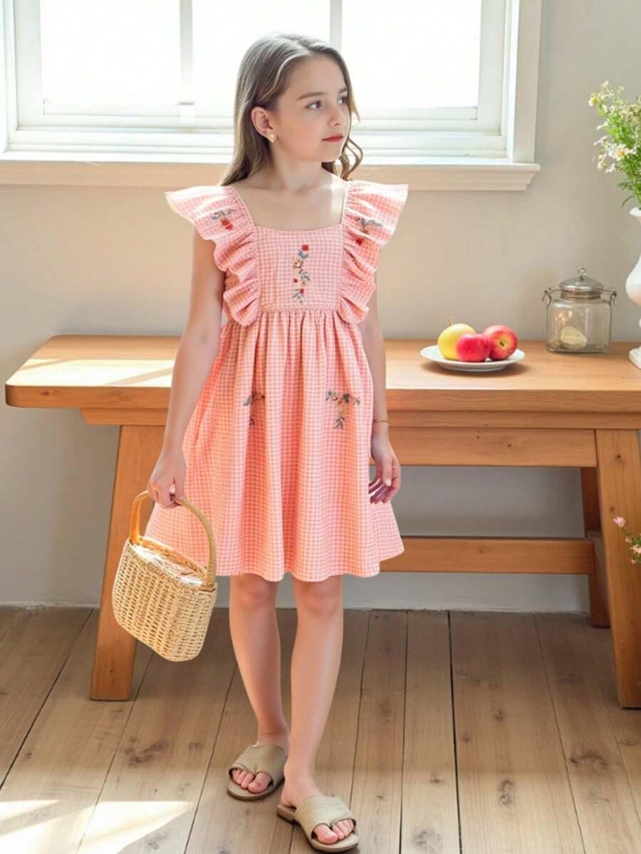 sukienka z falbankami