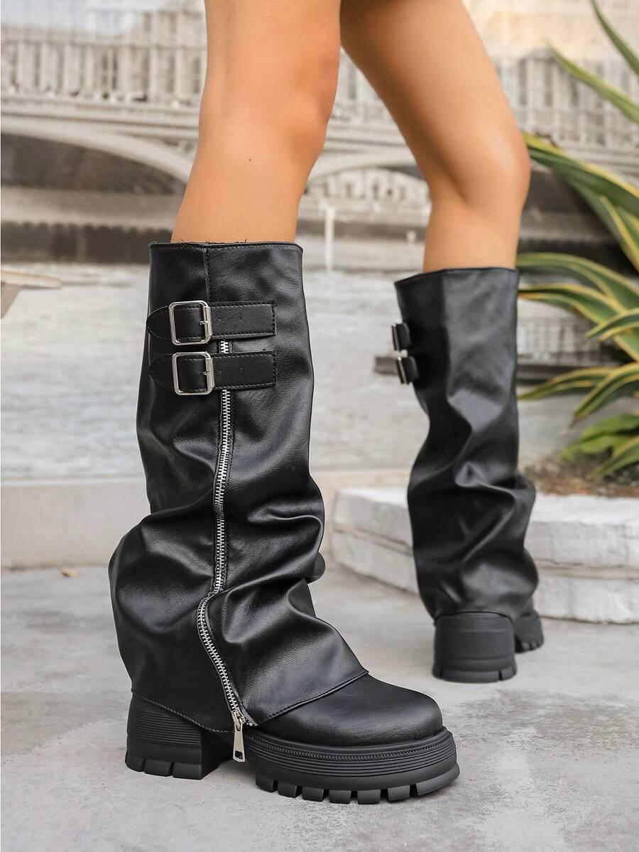 CZARNE KOZAKI ZAMEK