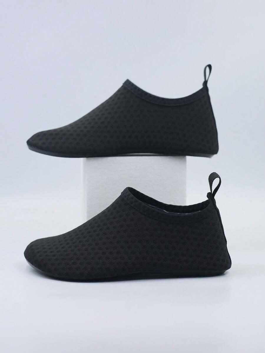 czarne buty do wody