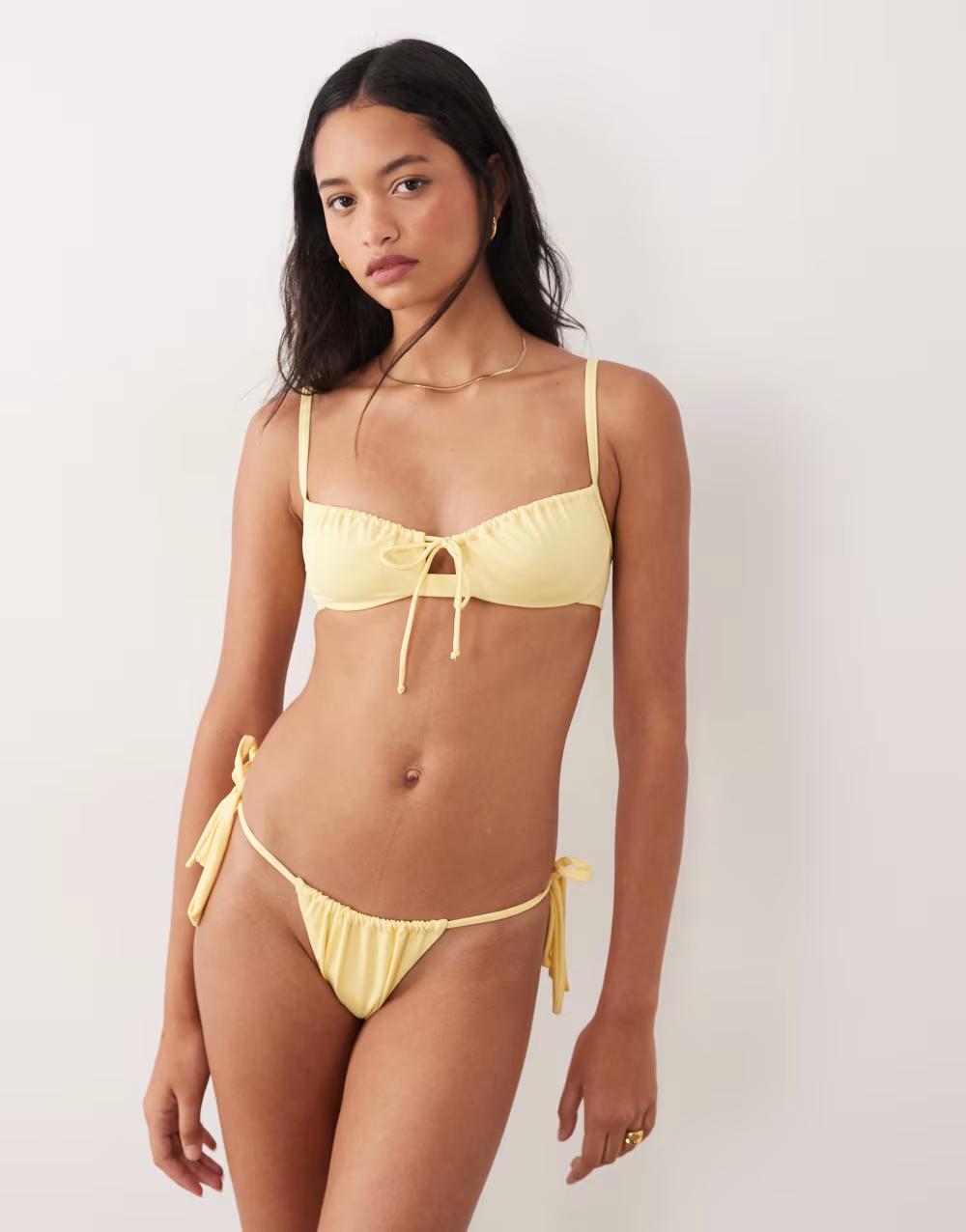 żółty wiązany dół od bikini