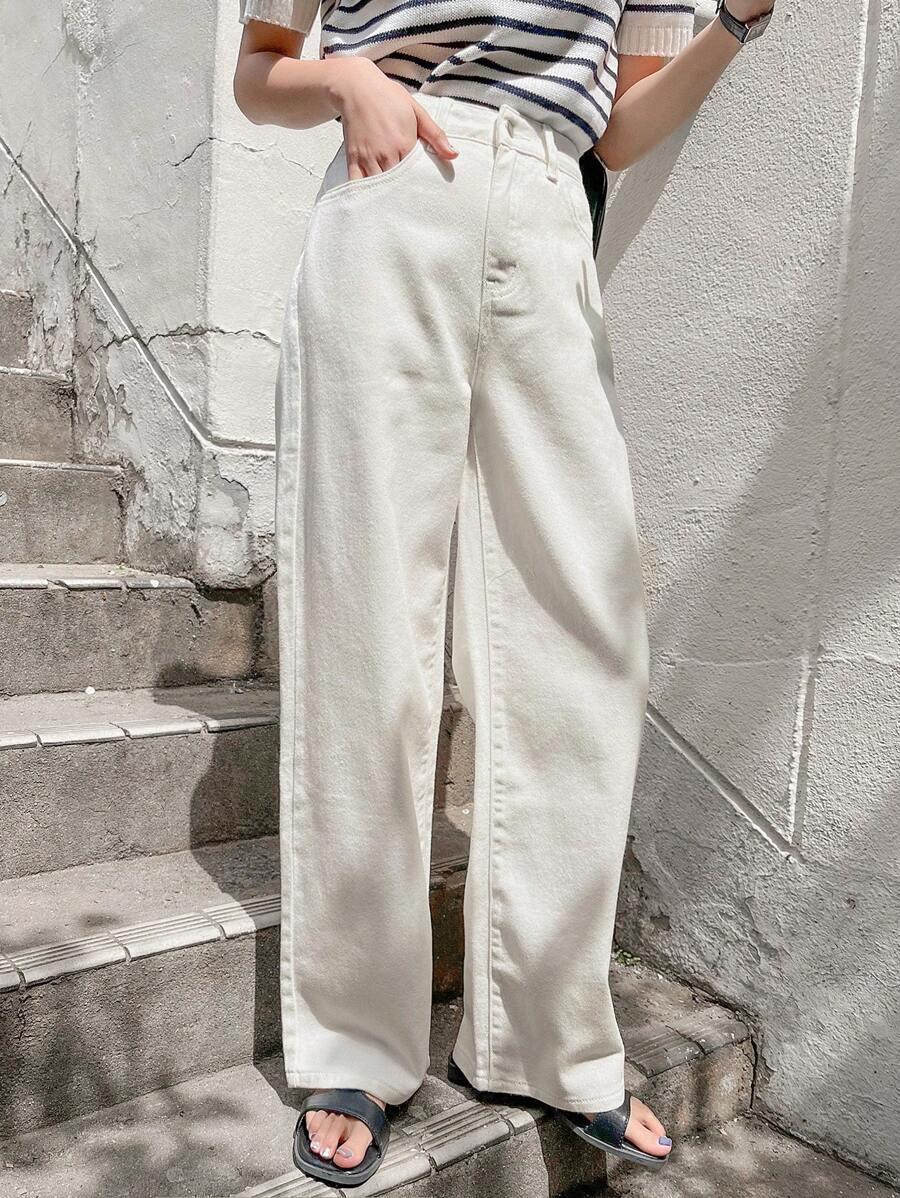 białe spodnie jeans 