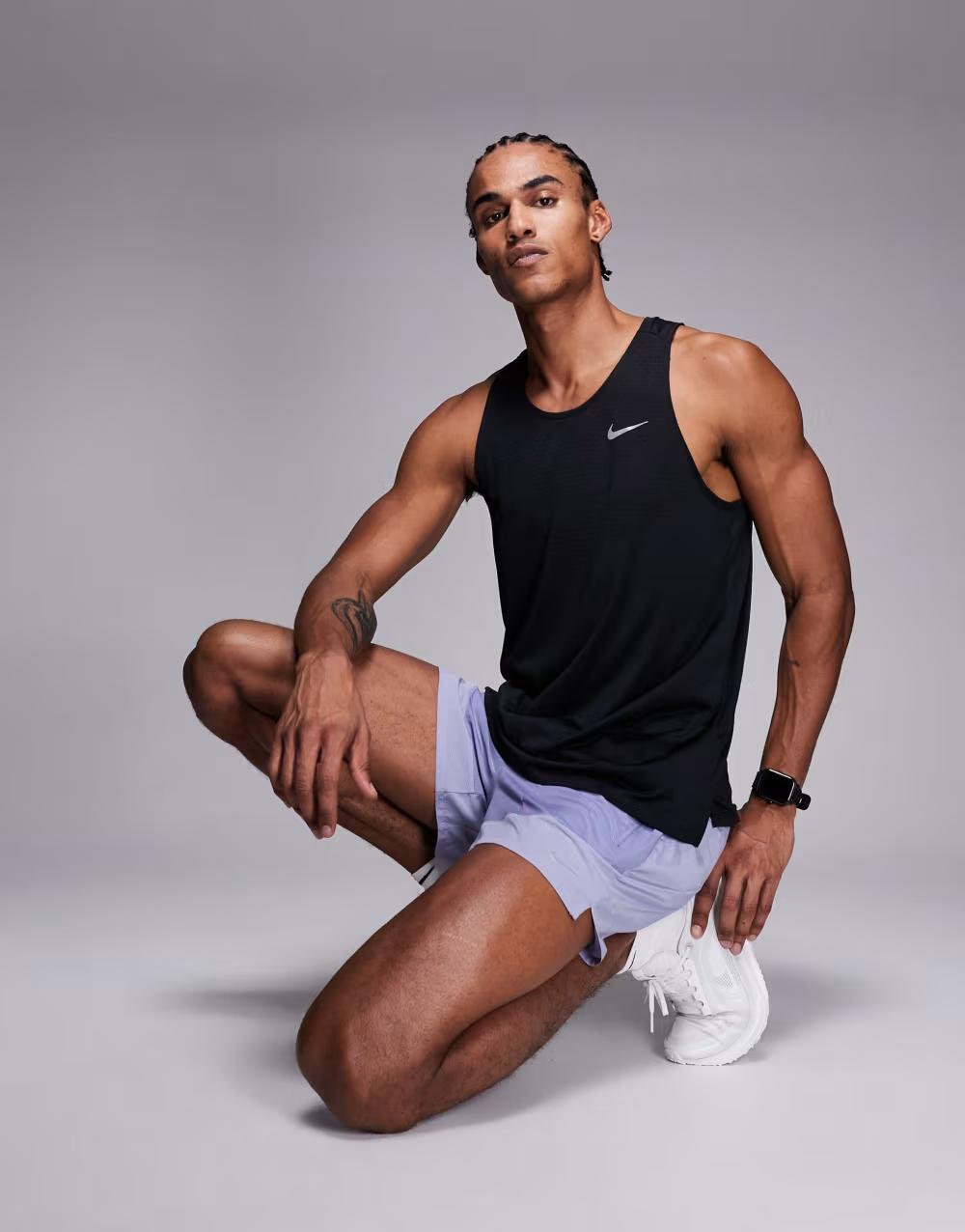 Sportowe krótkie spodenki Running Stride Dri-FIT