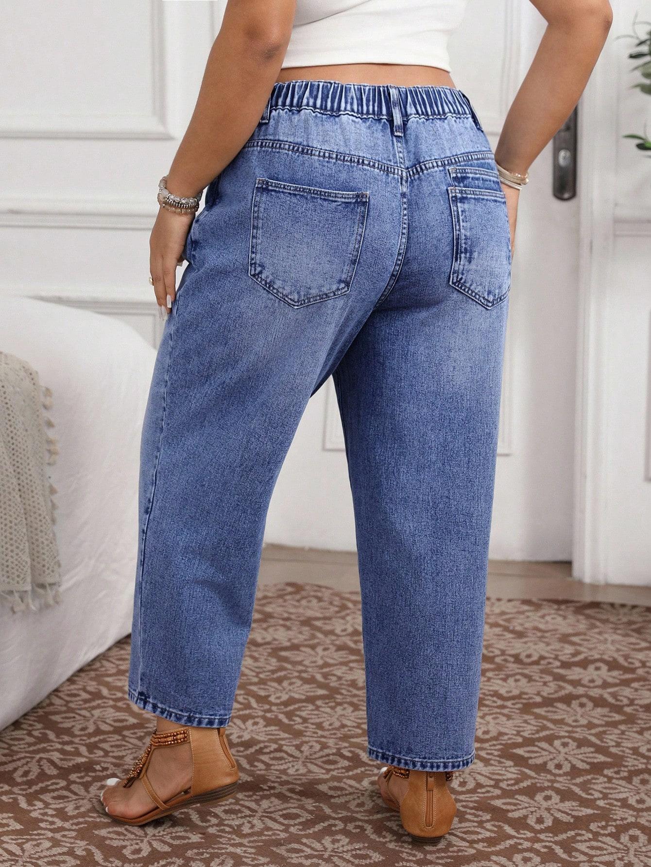 niebieskie jeansy kieszenie