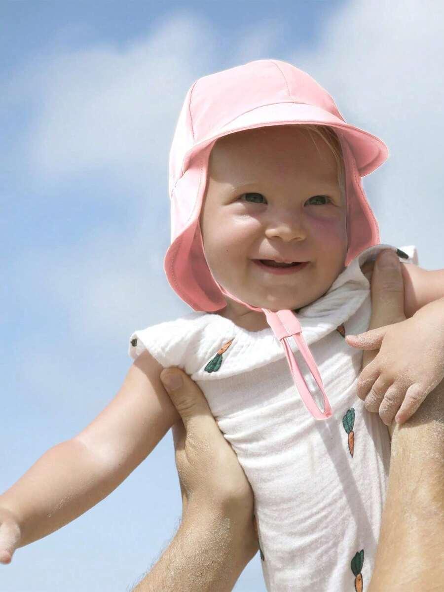 CZAPKA Z DASZKIEM