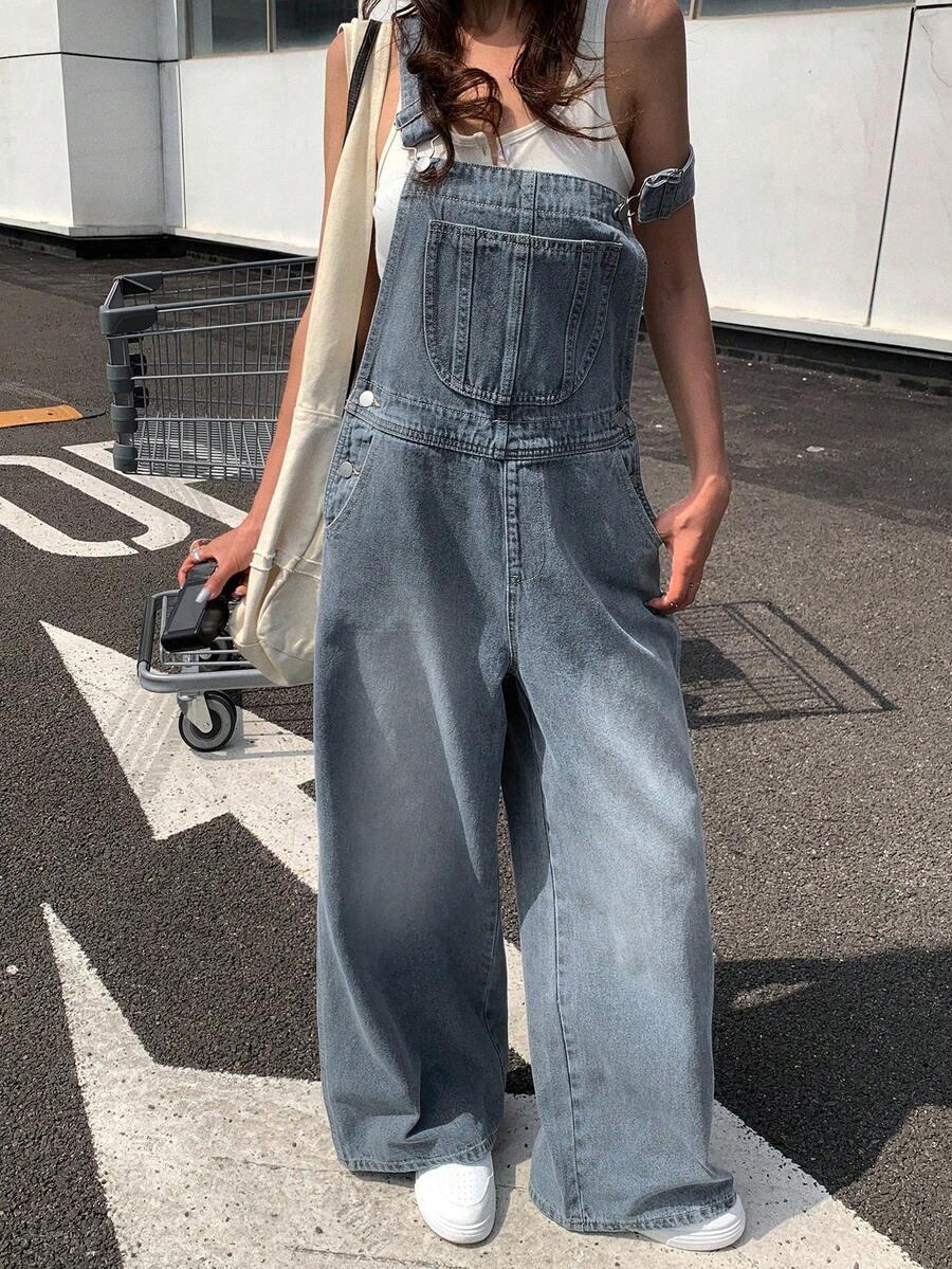 niebeskie ogrodniczki jeans