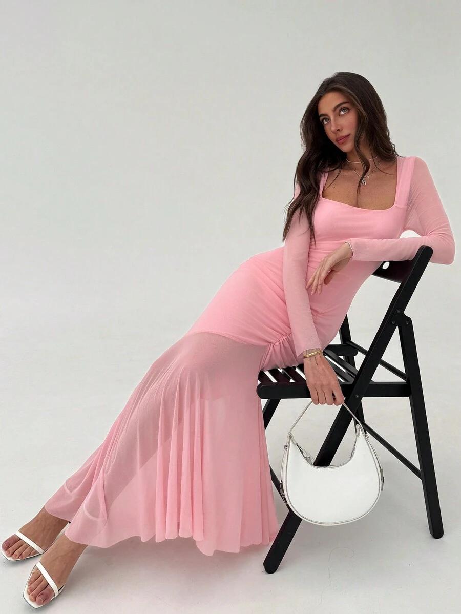 ELEGANCKA MAXI SUKIENKA OŁÓWKOWA Z KWADRATOWYM DEKOLTEM 