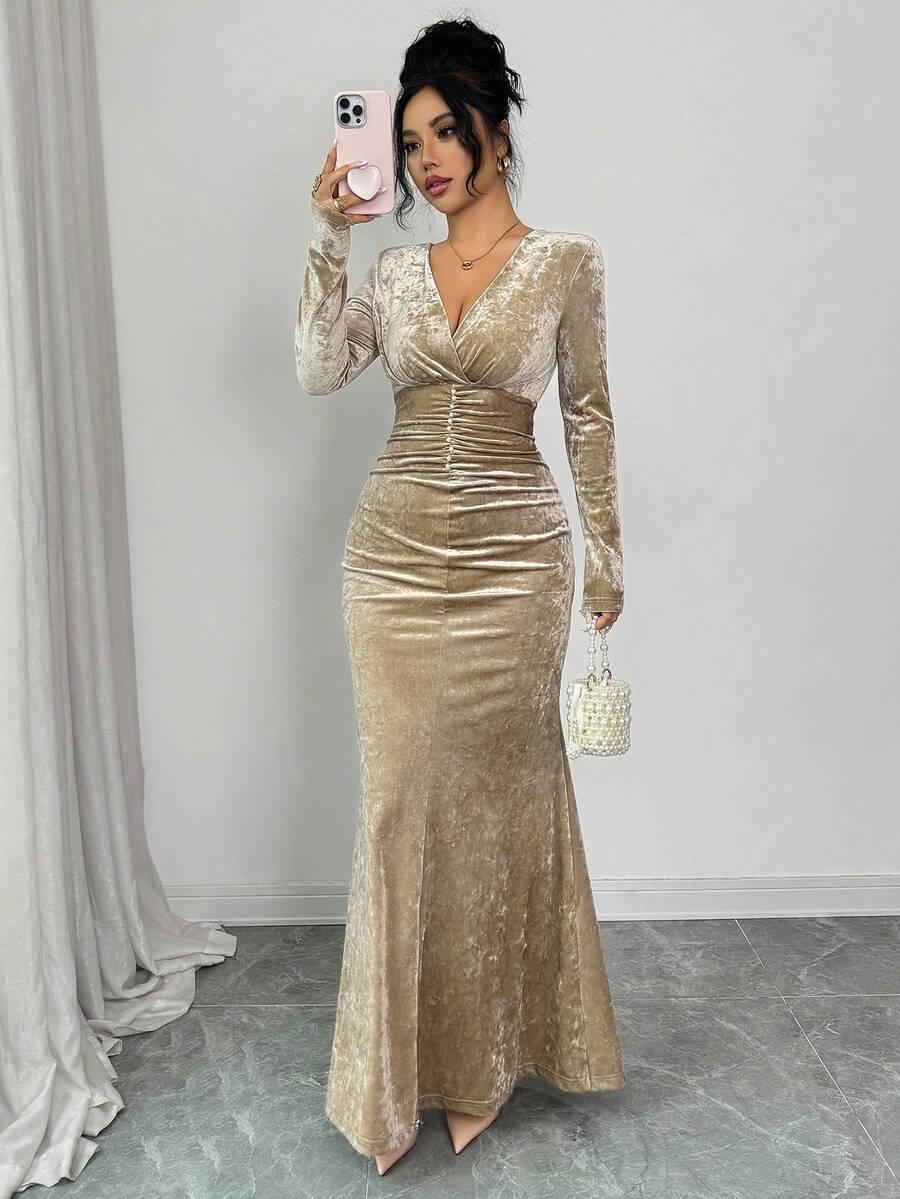 ELEGANCKA SUKIENKA WELUROWA