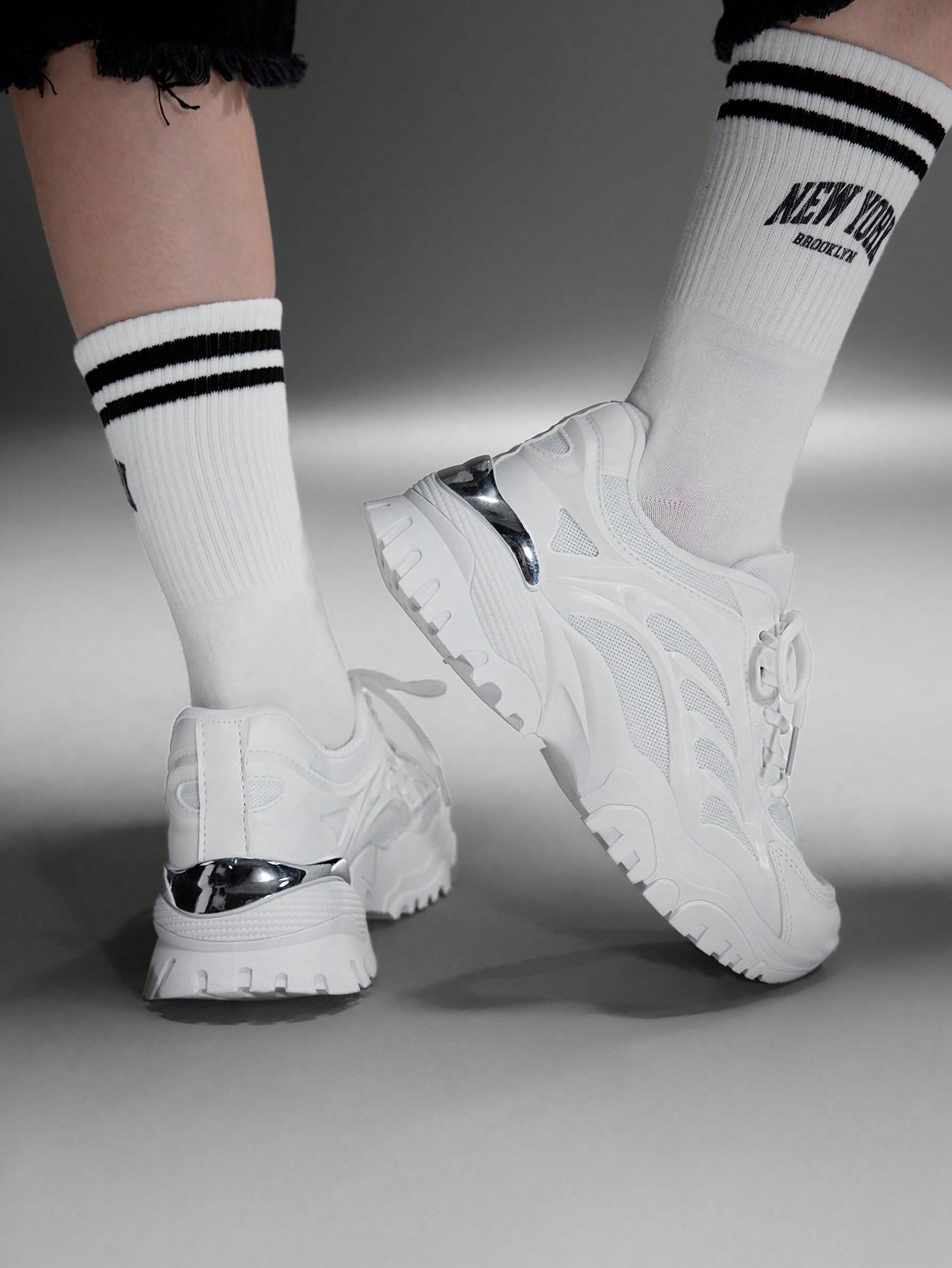BIAŁE SZNUROWANE BUTY SPORTOWE 