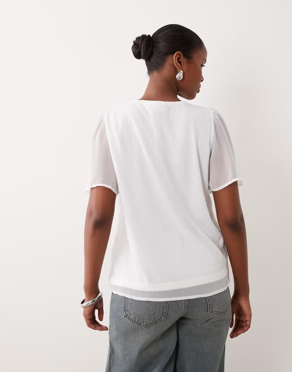 biały t-shirt v-neck casual