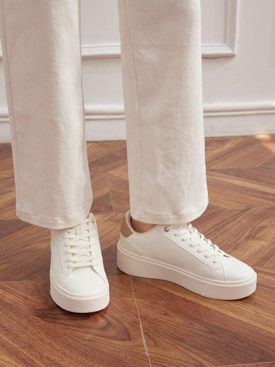 BIAŁE SPORTOWE BUTY