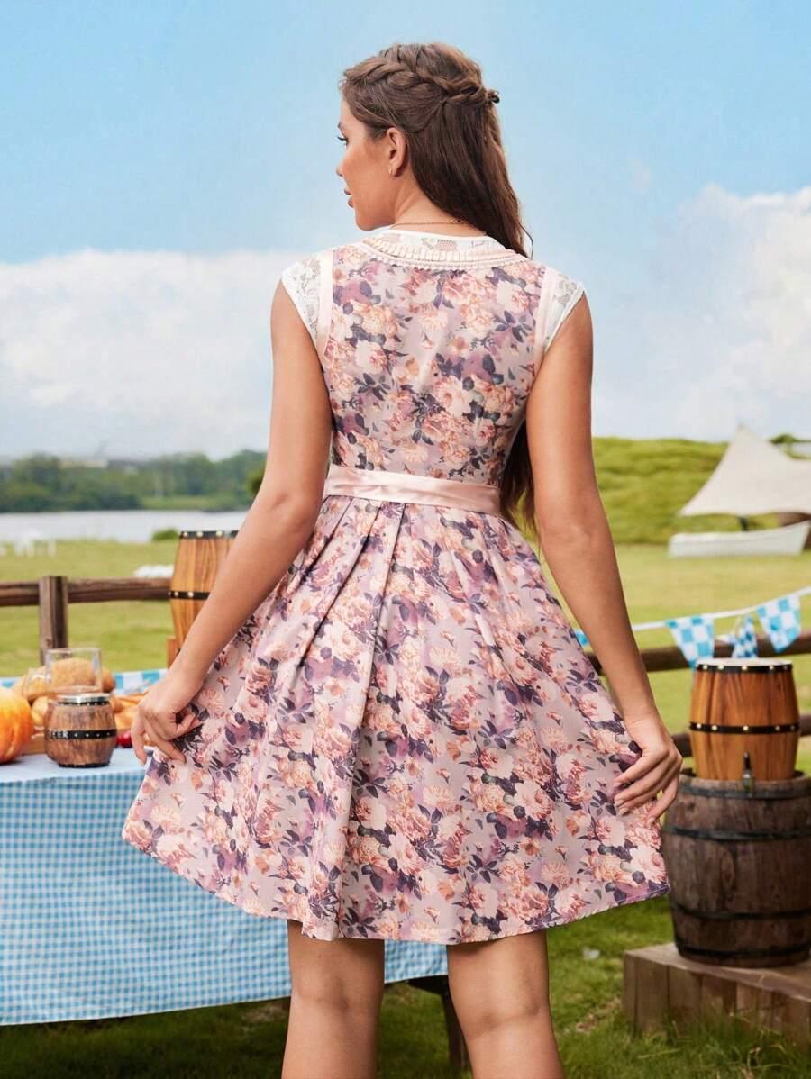 rozkloszowana sukienka bez rękawów kwiaty 