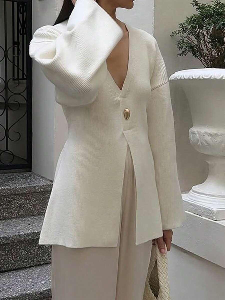 BIAŁY SWETER V-NECK