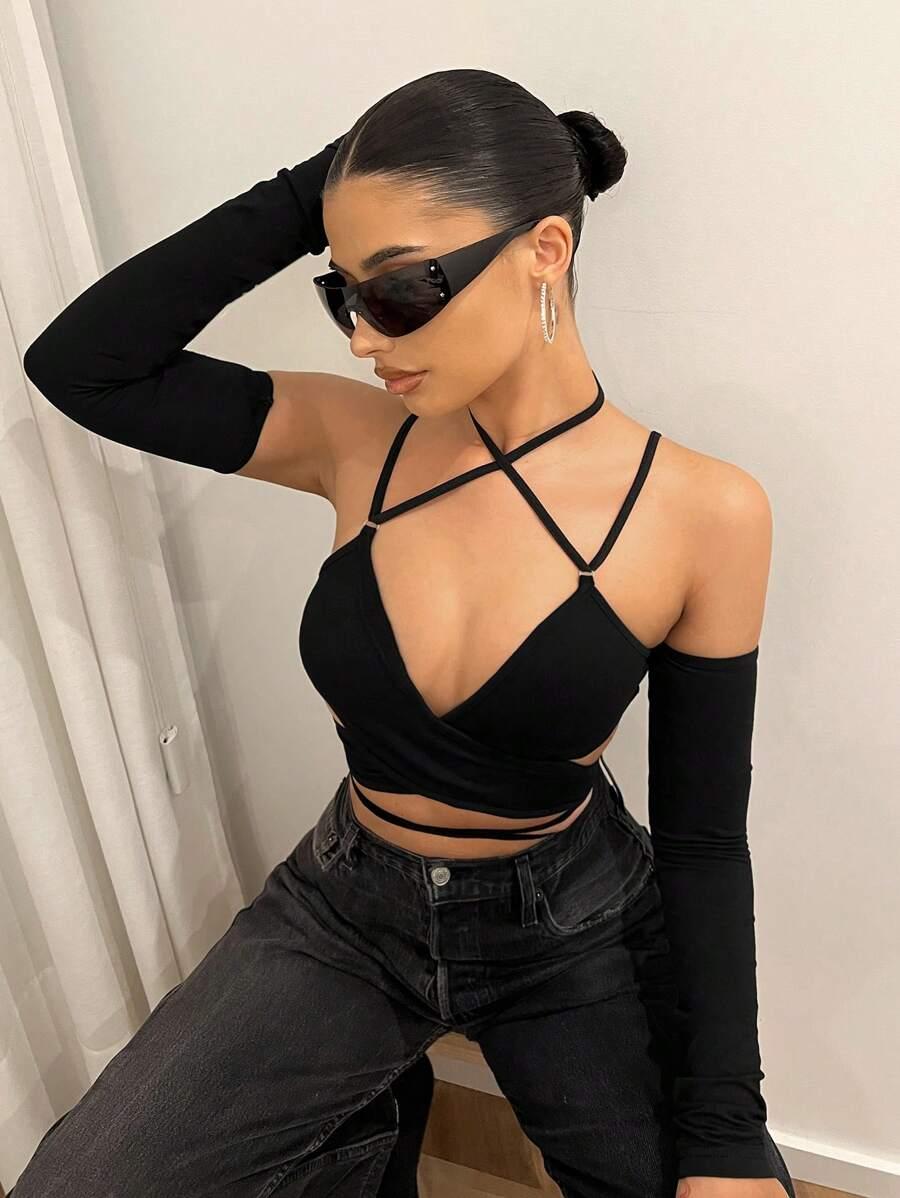 CZARNY CROP TOP WIĄZANIE RĘKAWY