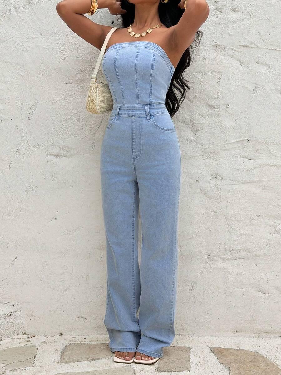 niebieski kombinezon jeans