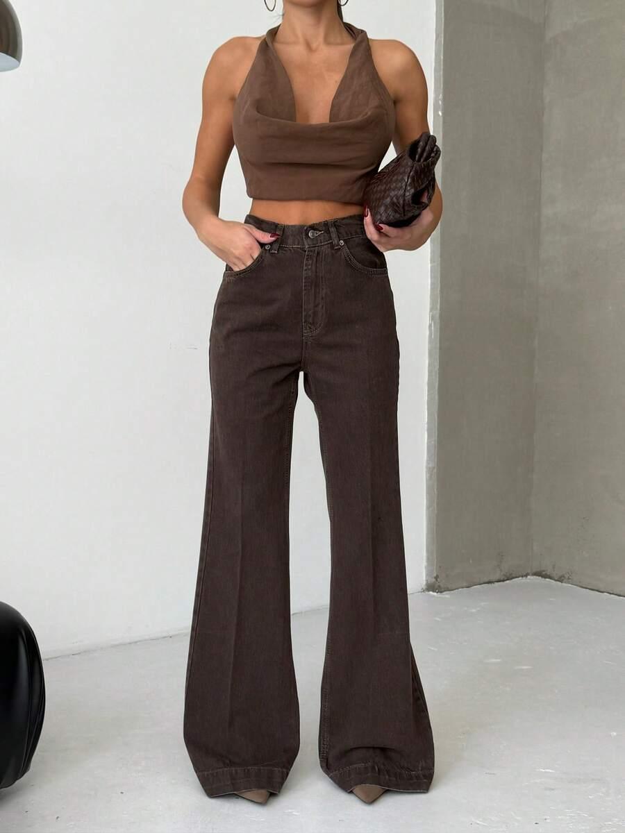 brązowe spodnie jeans