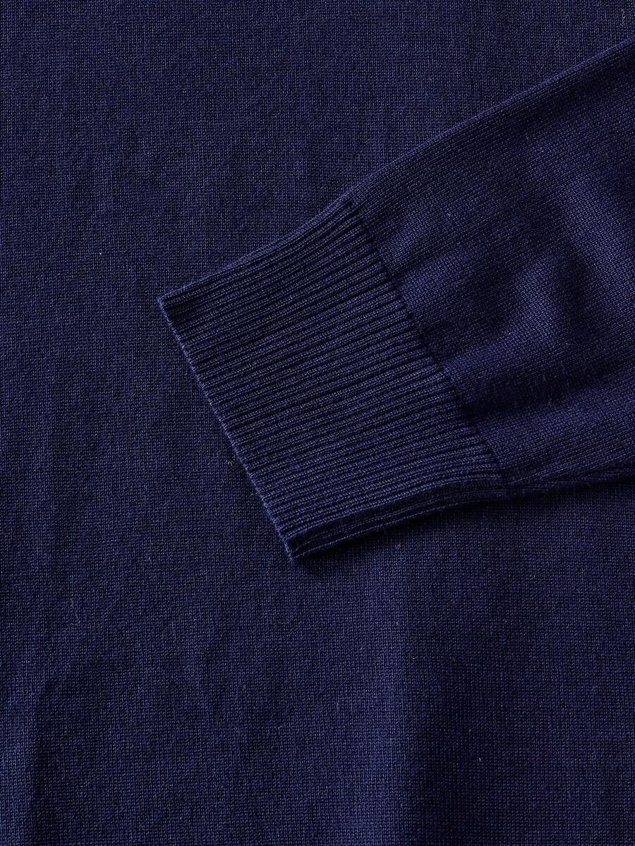 GRANATOWY SWETER ZAMEK
