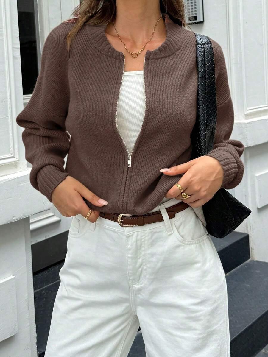 BRĄZOWY SWETER ZAMEK
