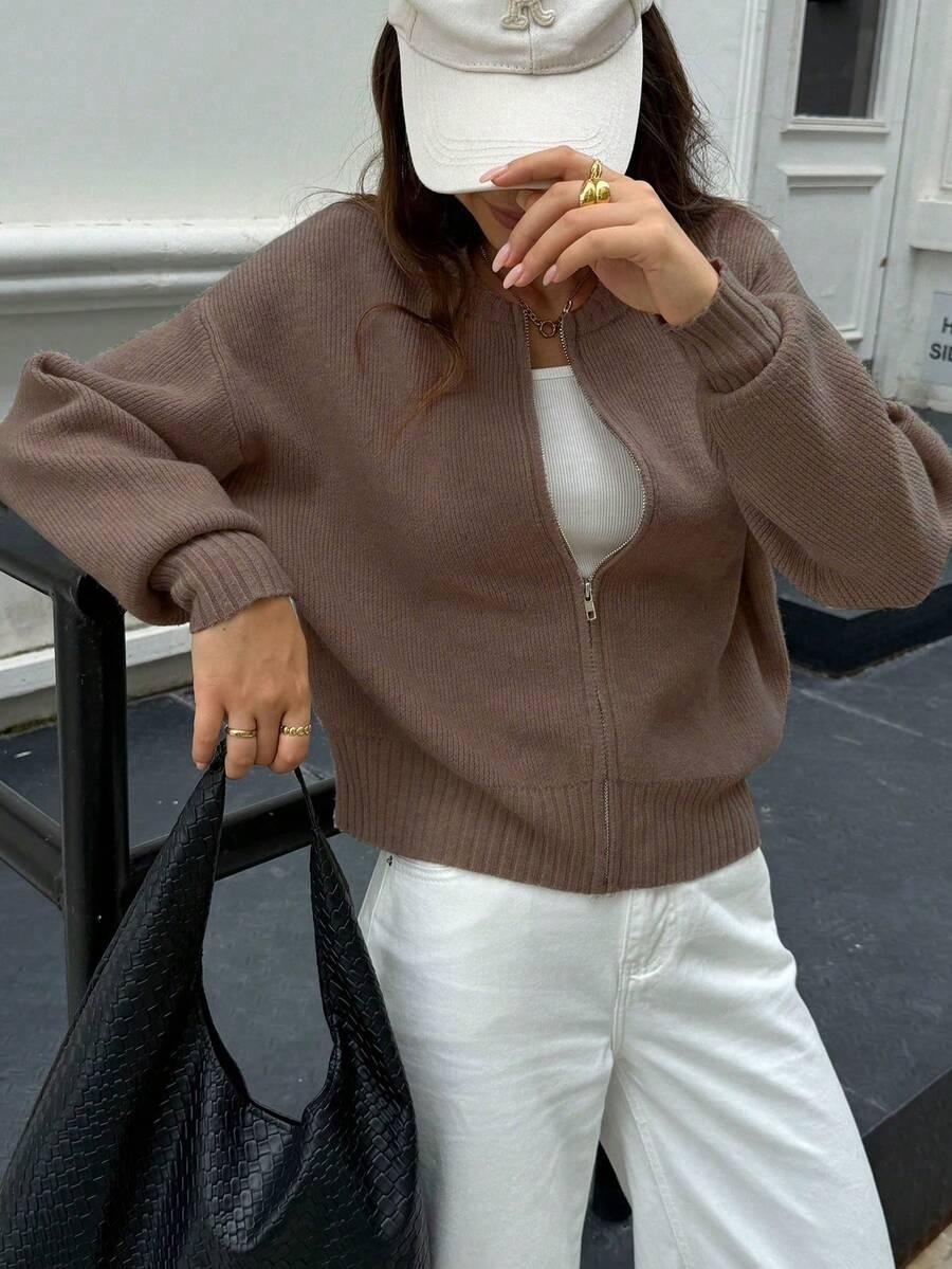 BRĄZOWY SWETER ZAMEK