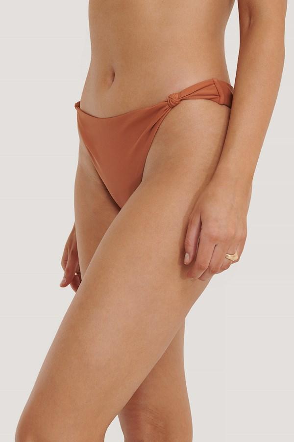 DÓŁ OD BIKINI 