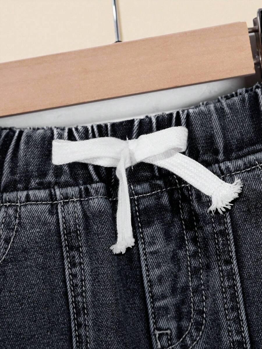 czarne spodnie jeans