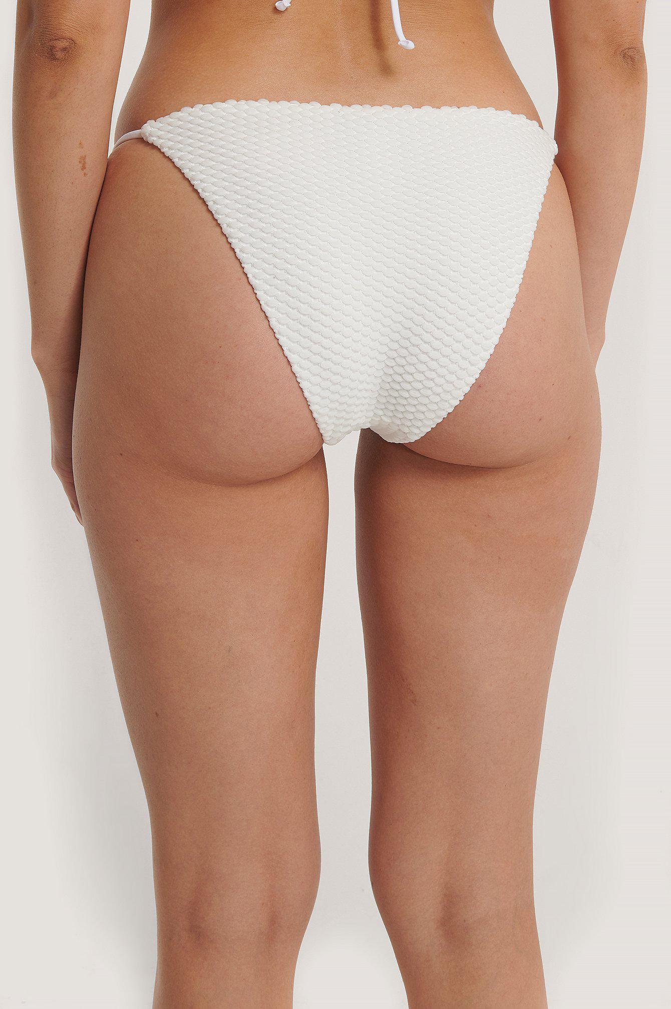 biały dół od bikini tekstura 