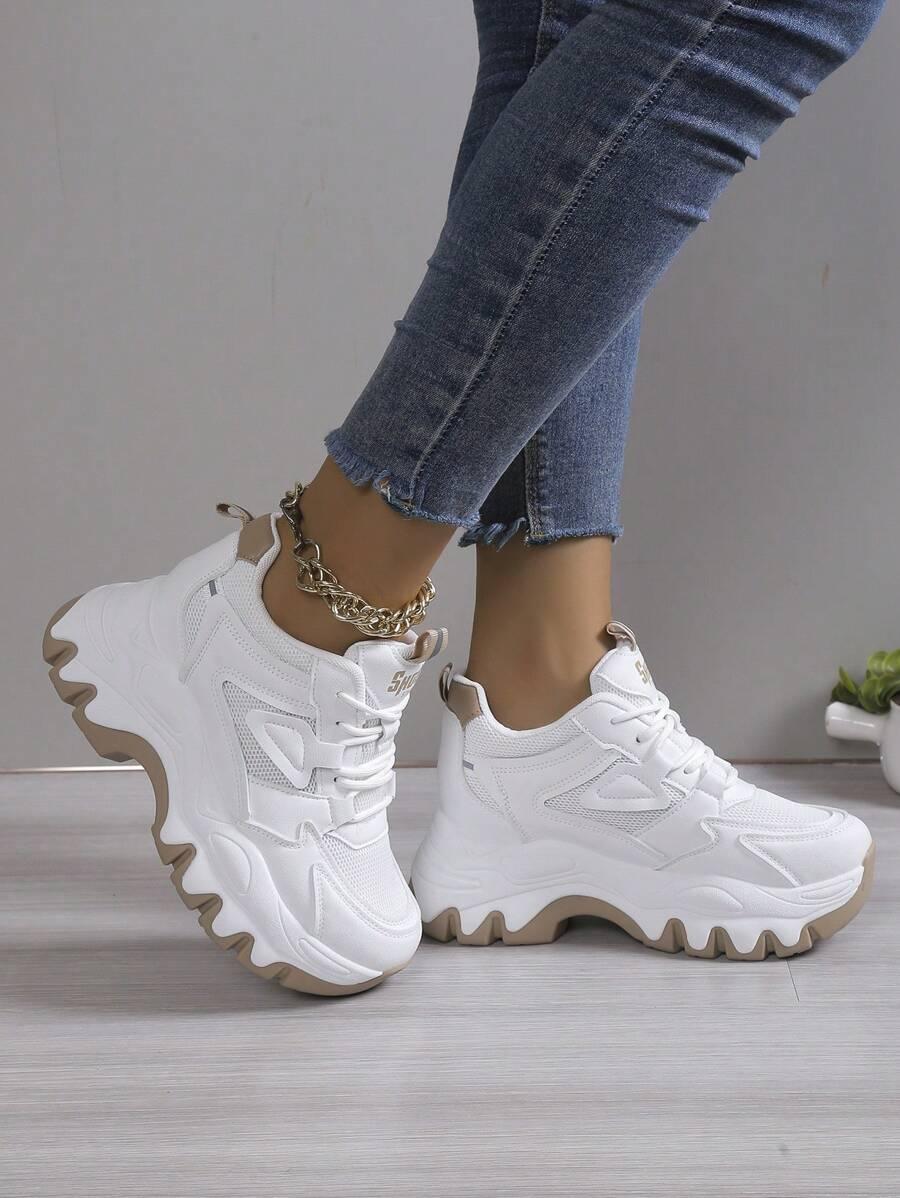 sznurowane buty sportowe 