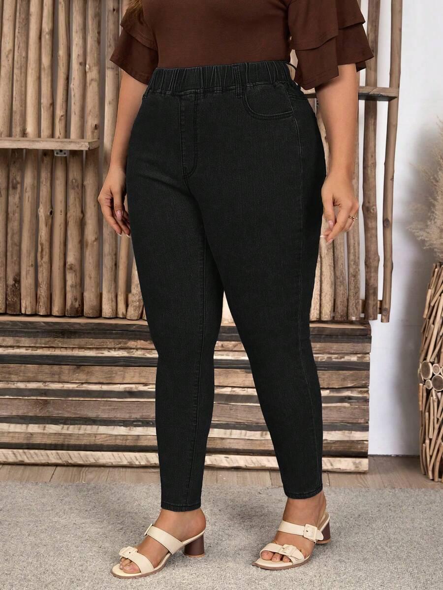 czarne spodnie jeans