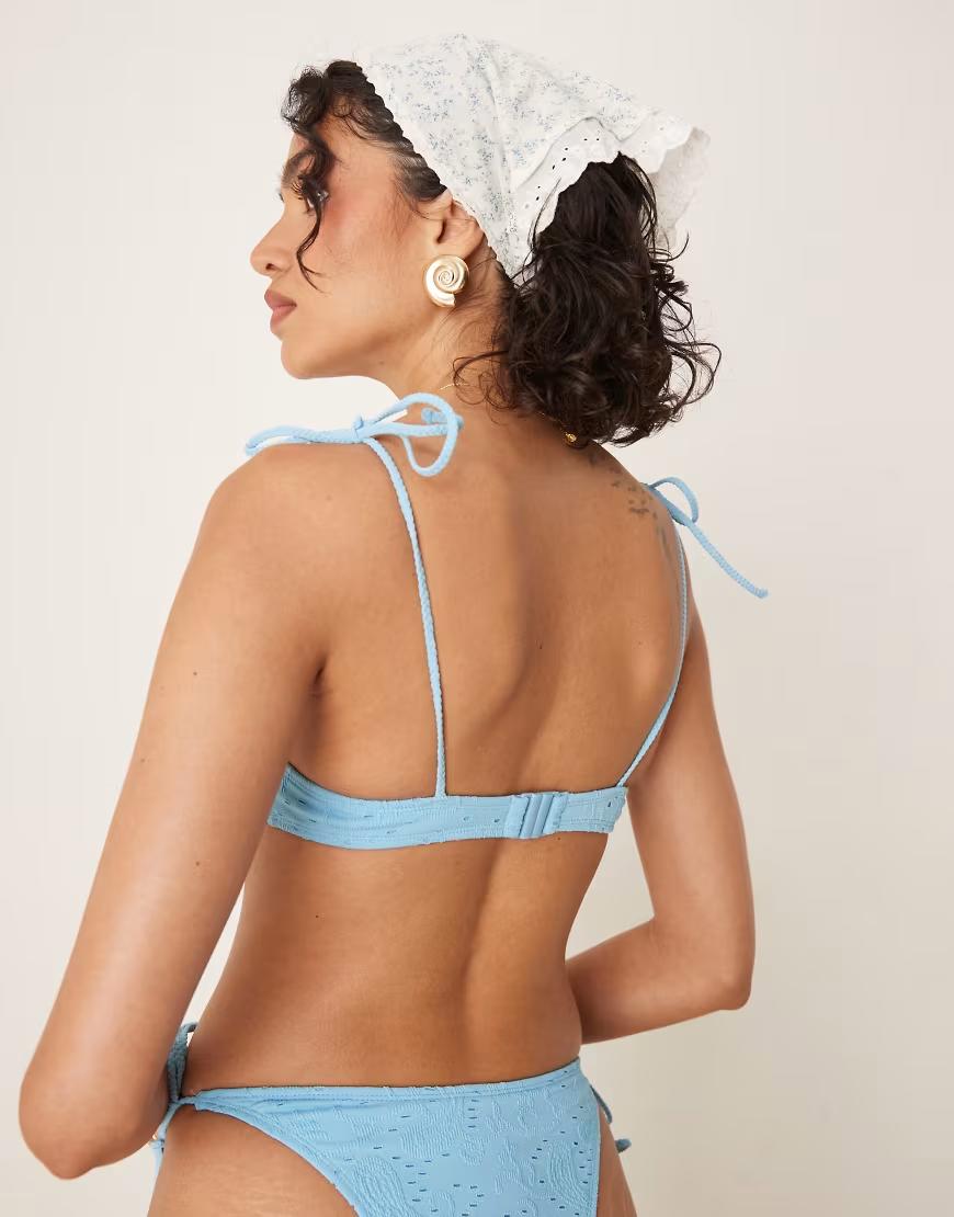  NIEBIESKA GÓRA OD BIKINI