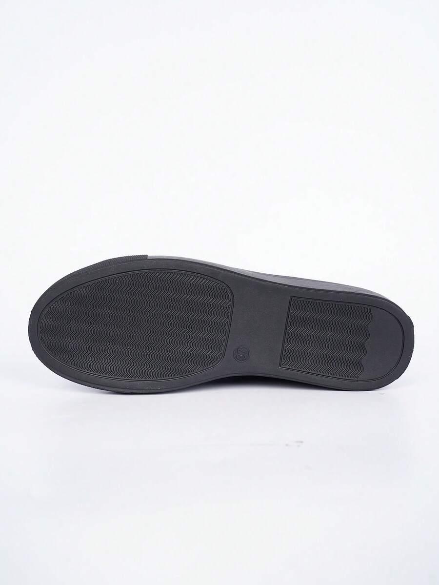 CZARNE BUTY SPORTOWE ZDOBIENIE
