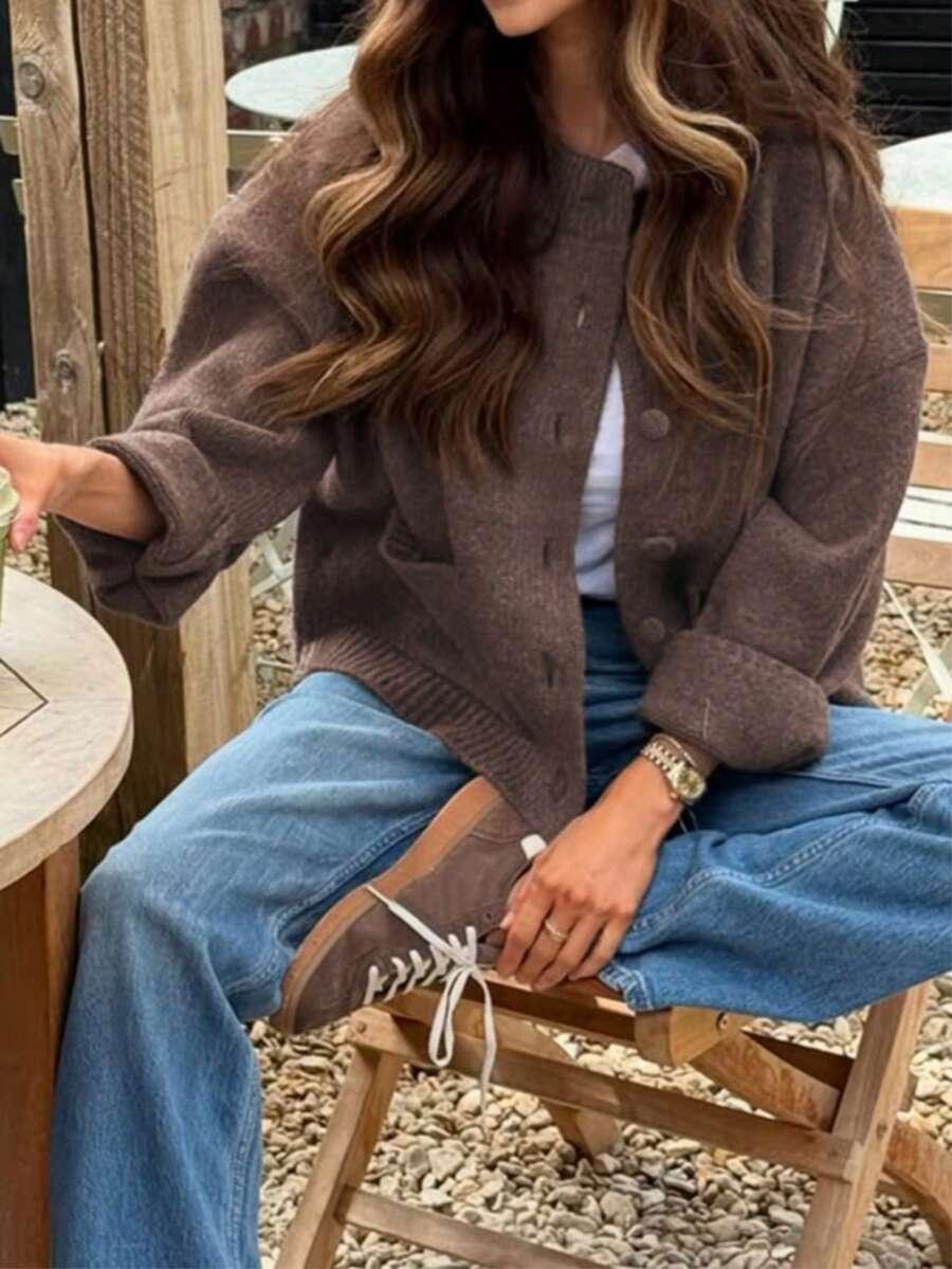 BRĄZOWY SWETER GUZIKI